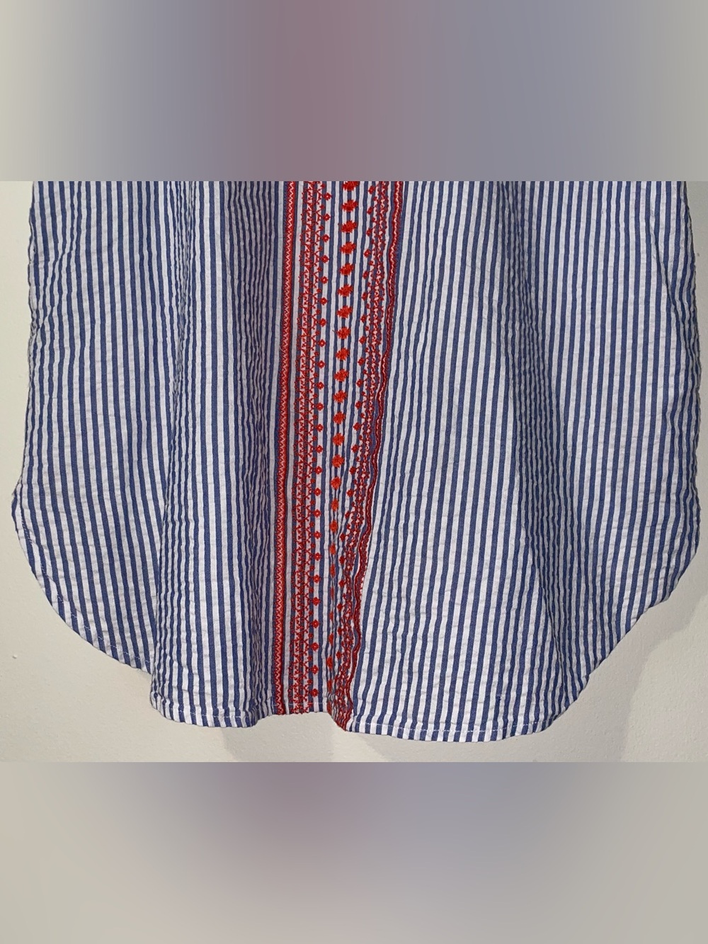 Charlie Paige Women’s Striped Seersucker Boho Embroidered Shift Dress - Picture 9 of 13